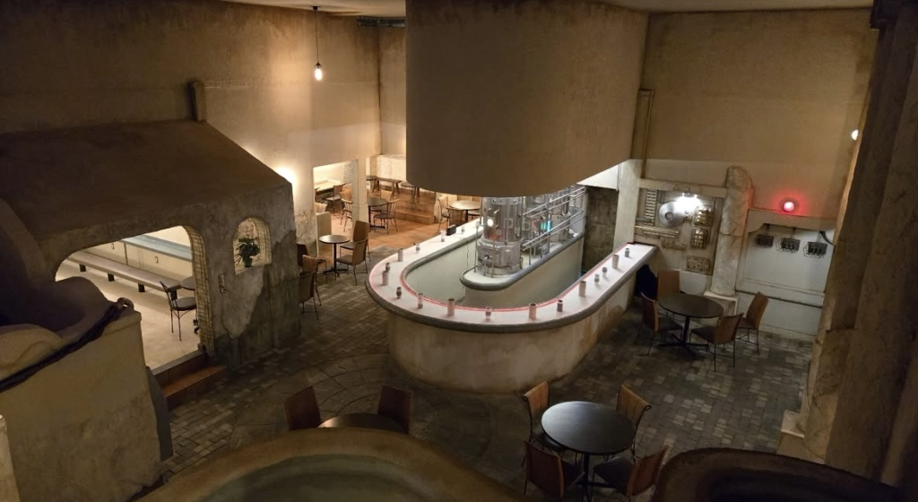 伊香保おもちゃと人形自動車博物館│カフェスペース内装│MAT一級建築士事務所