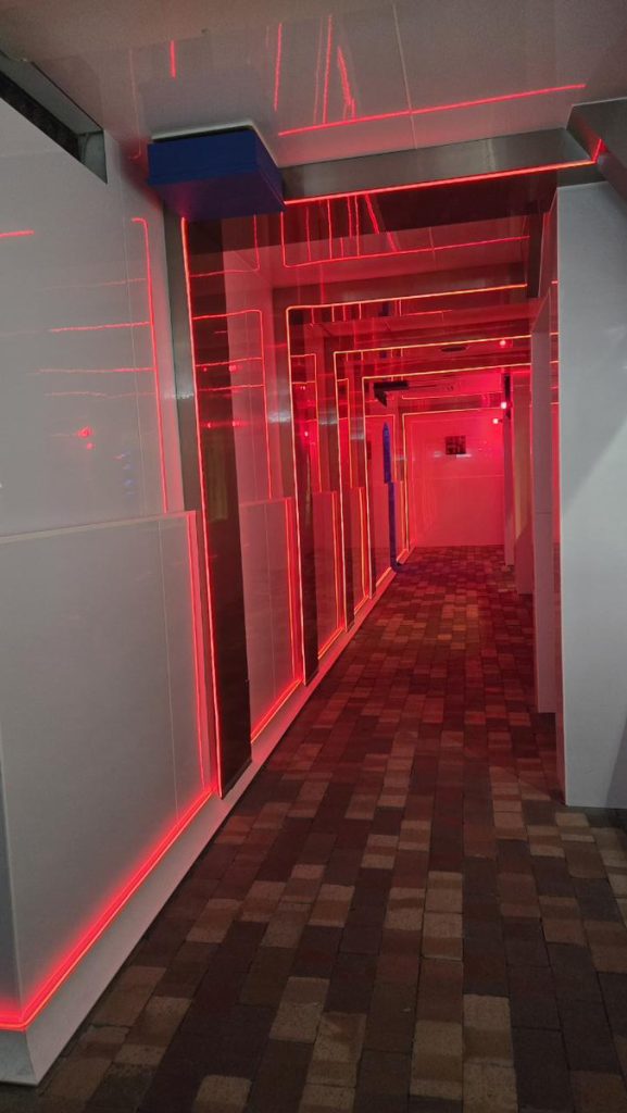 伊香保おもちゃと人形自動車博物館│カフェ内装│MAT一級建築士事務所